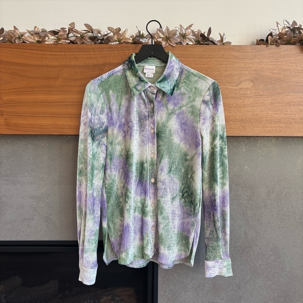 Find Me Now by Anthropologie Velvet Tie Dye Pleated Buttondown Blouse, Size XS